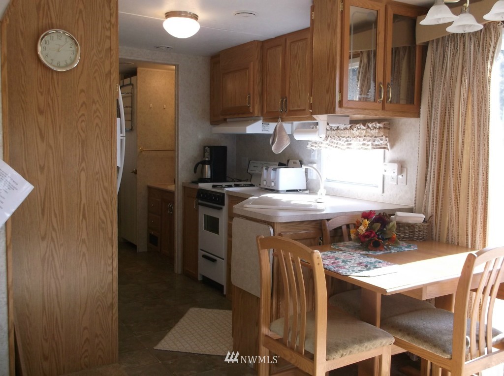 132 Victoria Loop Northeast Ocean Shores, WA 98569 - Photo 8 of 13