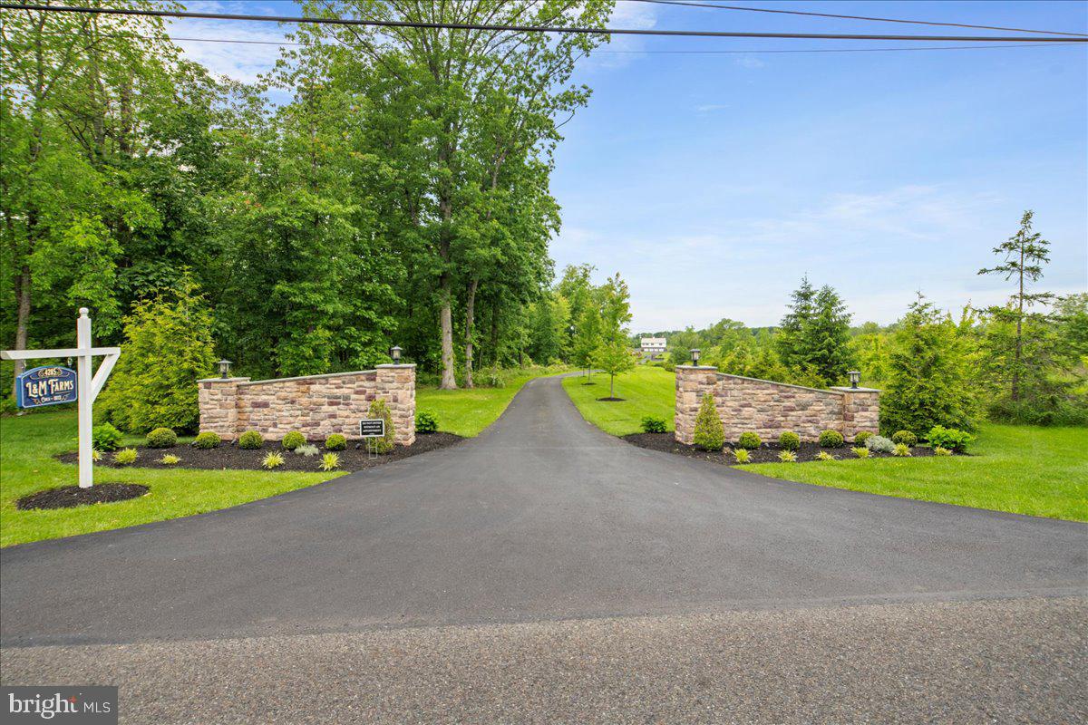 4285 Applebutter Road Perkasie, PA 18944 - Photo 3 of 110 Gallery Image 3