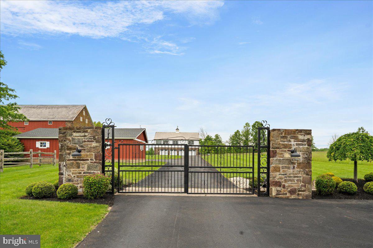 4285 Applebutter Road Perkasie, PA 18944 - Photo 4 of 110 Gallery Image 4