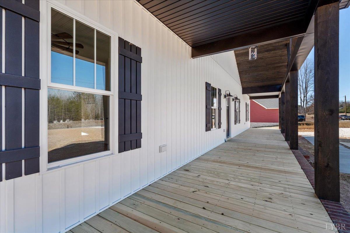 2802 Liberty Chapel Road Appomattox, VA 24522 - Photo 4 of 43 Gallery Image 4