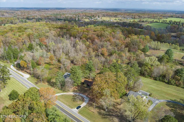 $339,000 | 1651 Pennsylvania Avenue, Jamestown, TN 38556