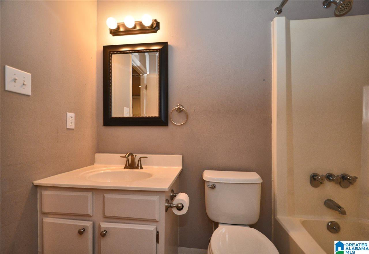 601 Running Brook Road, Unit 601 Hoover, AL 35226 - Photo 24 of 37