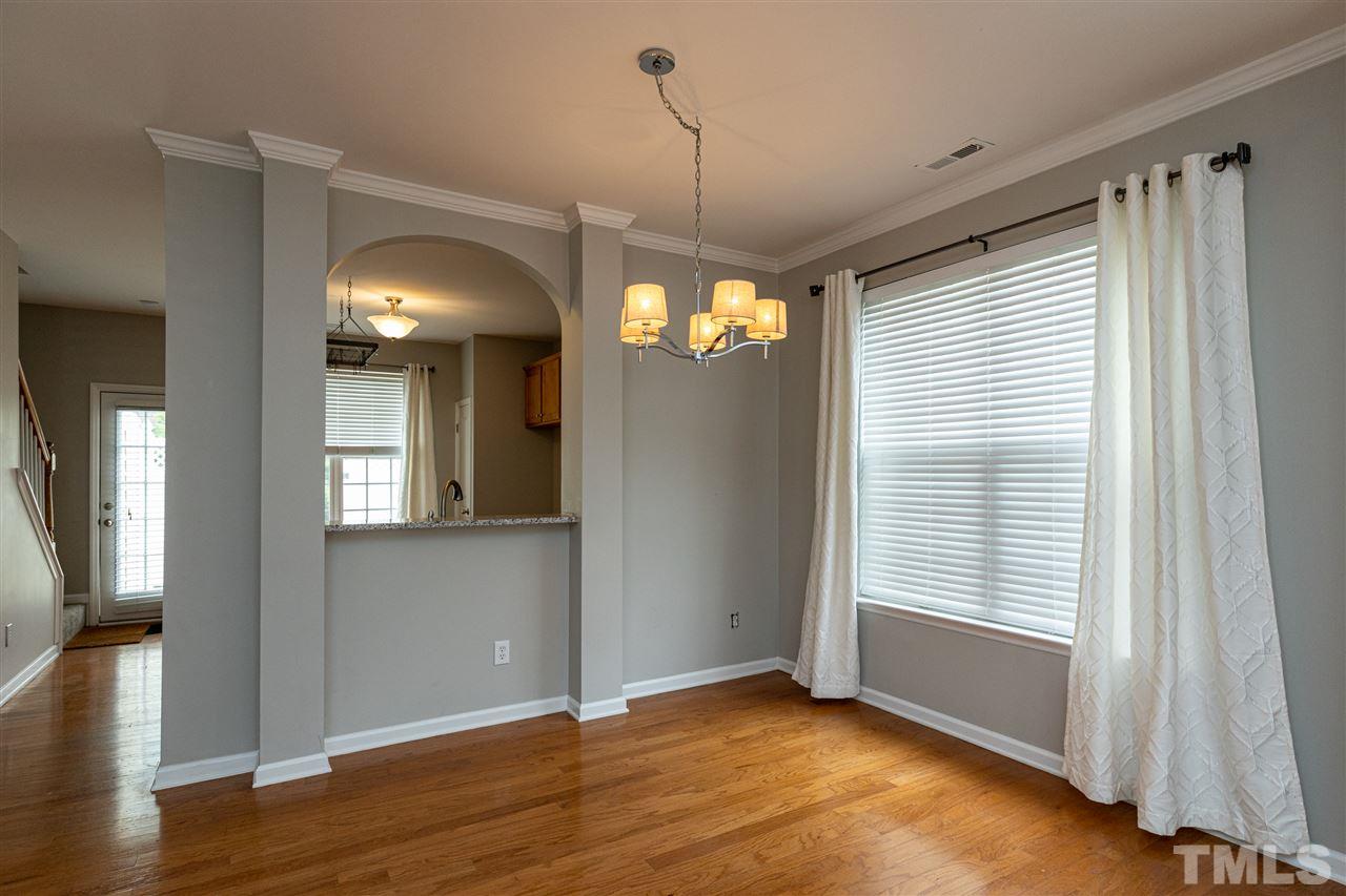 5319 Crescentview Parkway Raleigh, NC 27606 - Photo 9 of 30 Gallery Image 9