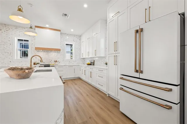 $1,325,000 | 135 48th Avenue North, St. Petersburg, FL 33703