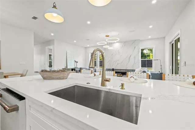 $1,325,000 | 135 48th Avenue North, St. Petersburg, FL 33703