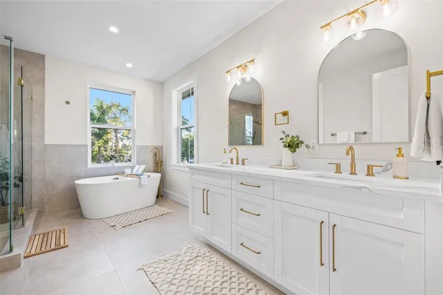 $1,325,000 | 135 48th Avenue North, St. Petersburg, FL 33703