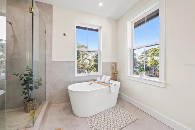 $1,325,000 | 135 48th Avenue North, St. Petersburg, FL 33703