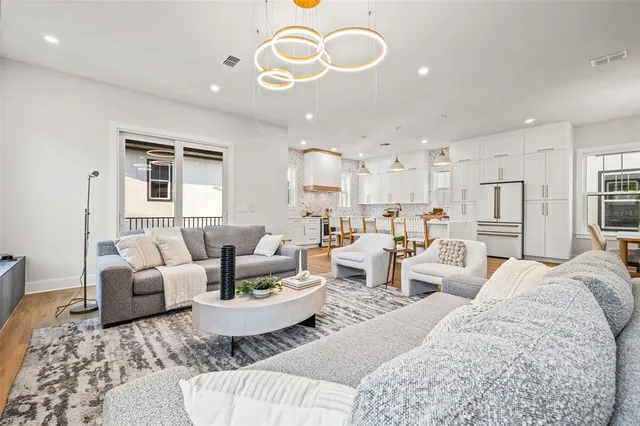 $1,325,000 | 135 48th Avenue North, St. Petersburg, FL 33703