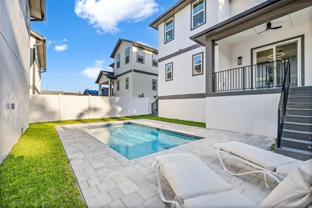 $1,325,000 | 135 48th Avenue North, St. Petersburg, FL 33703