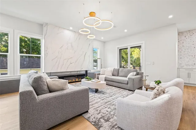 $1,325,000 | 135 48th Avenue North, St. Petersburg, FL 33703