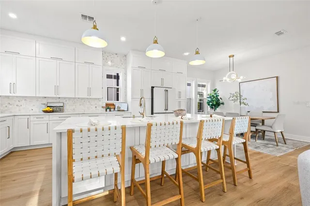 $1,325,000 | 135 48th Avenue North, St. Petersburg, FL 33703