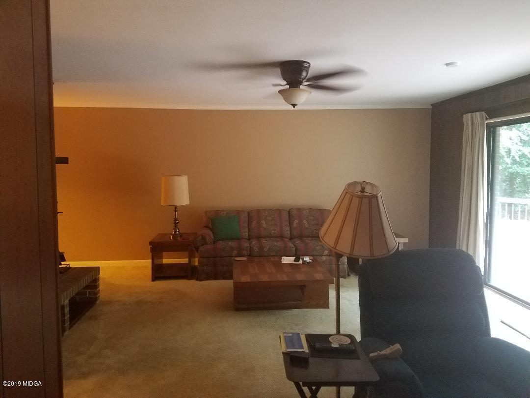 4930 Zebulon Road Macon, GA 31210 - Photo 20 of 21 GREATROOM