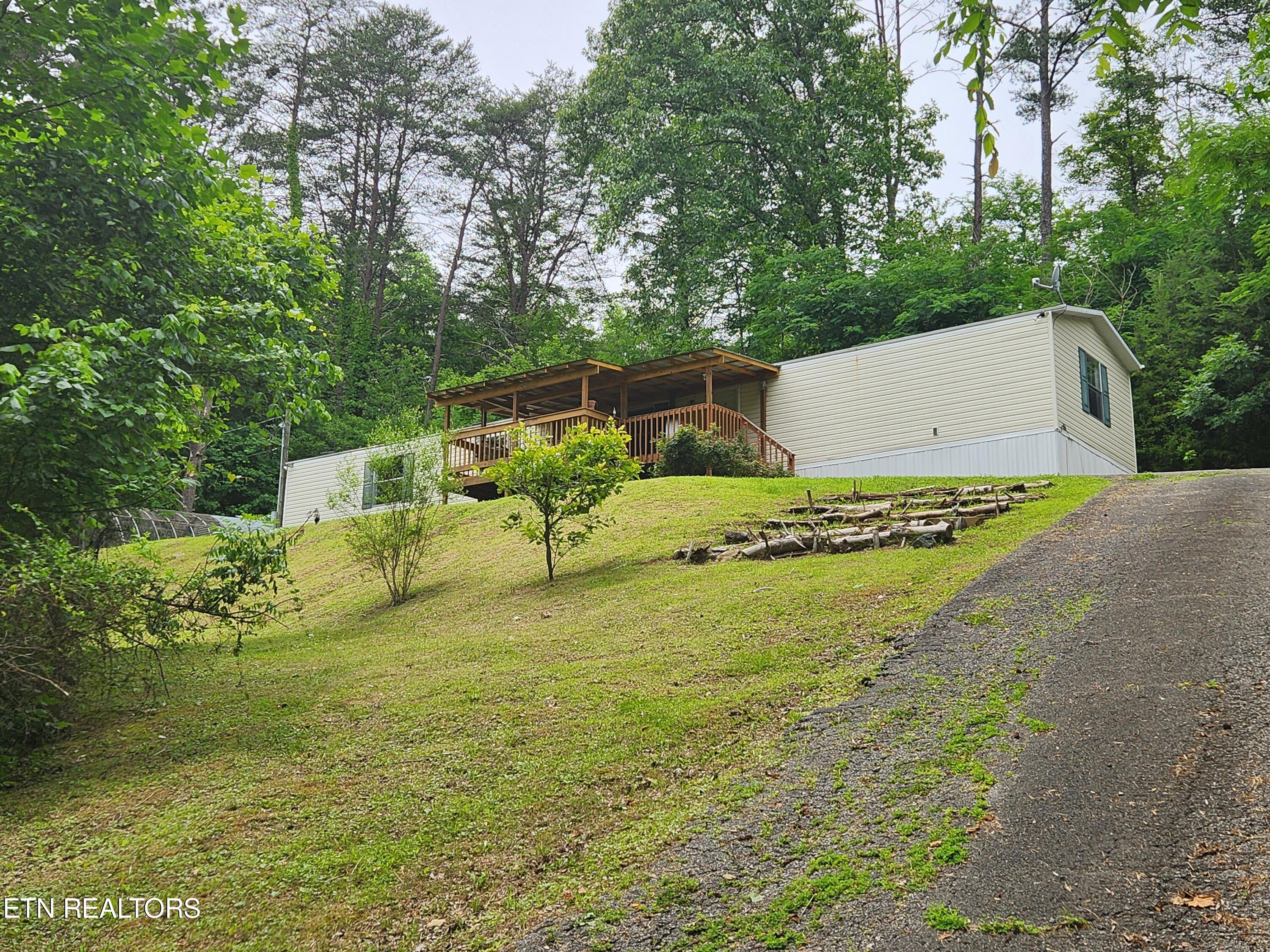 342 Ingle Hollow Road Sevierville, TN 37876 - Photo 1 of 14 20240531_143628