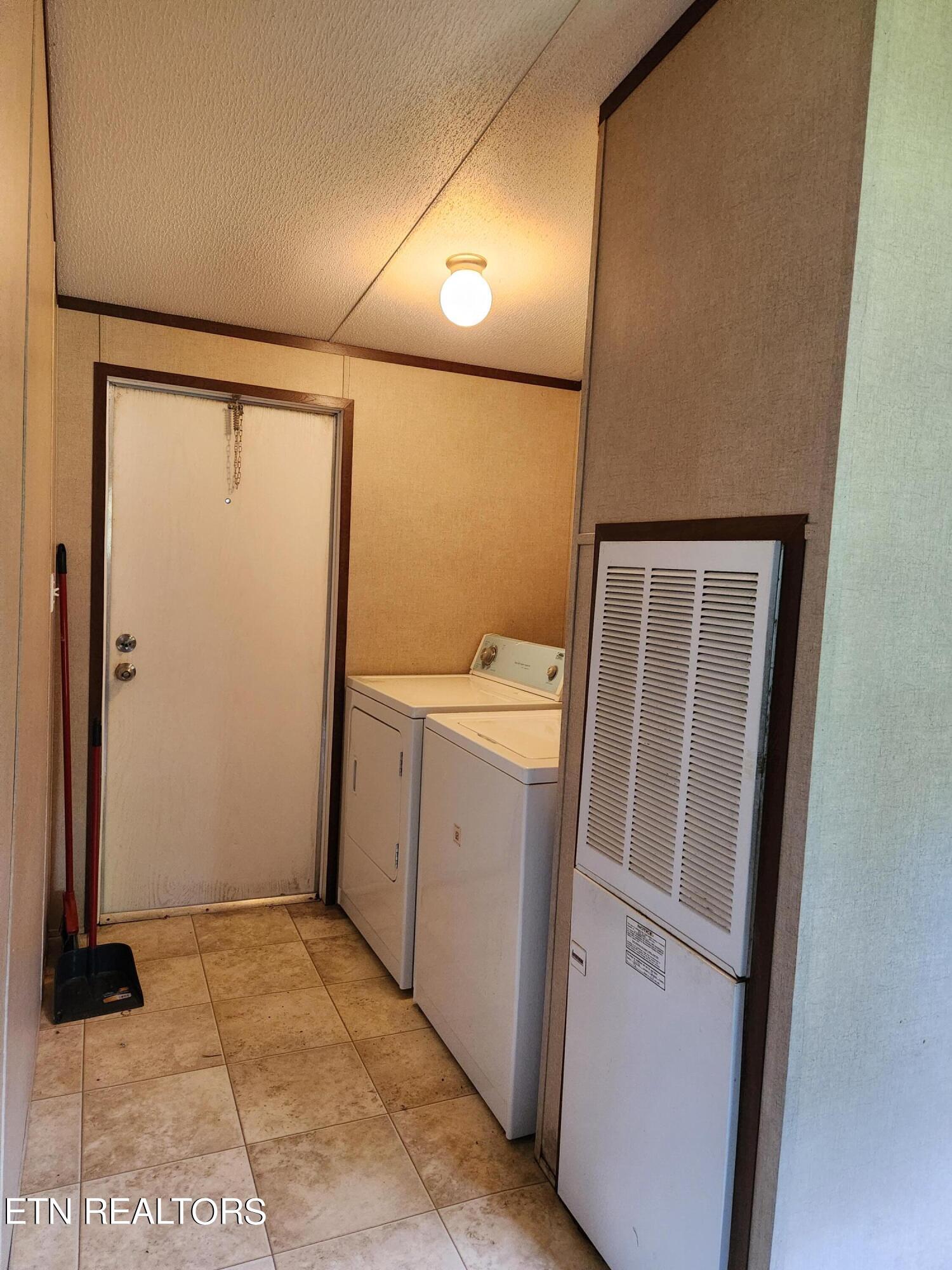 342 Ingle Hollow Road Sevierville, TN 37876 - Photo 8 of 14 20240610_161504