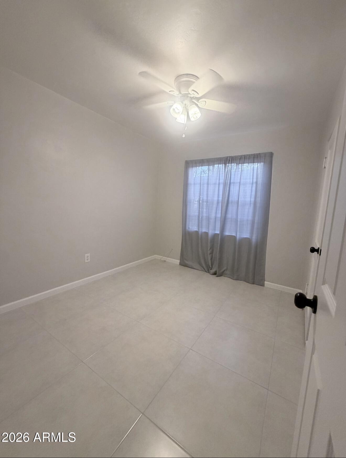 2332 East Flower Street Phoenix, AZ 85016 - Photo 11 of 19 IMG_4586