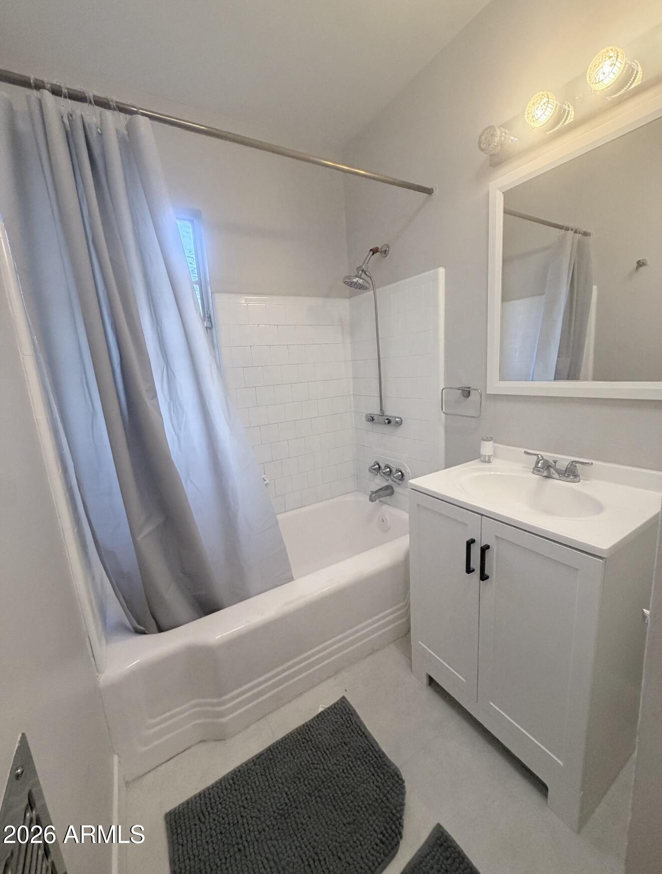 2332 East Flower Street Phoenix, AZ 85016 - Photo 13 of 19 IMG_4588