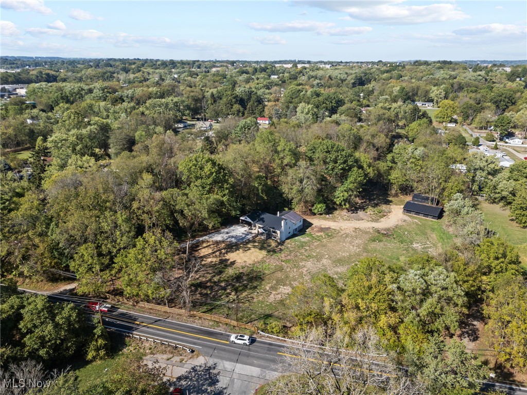 1043 Krumroy Road Akron, OH 44306 - Photo 41 of 48