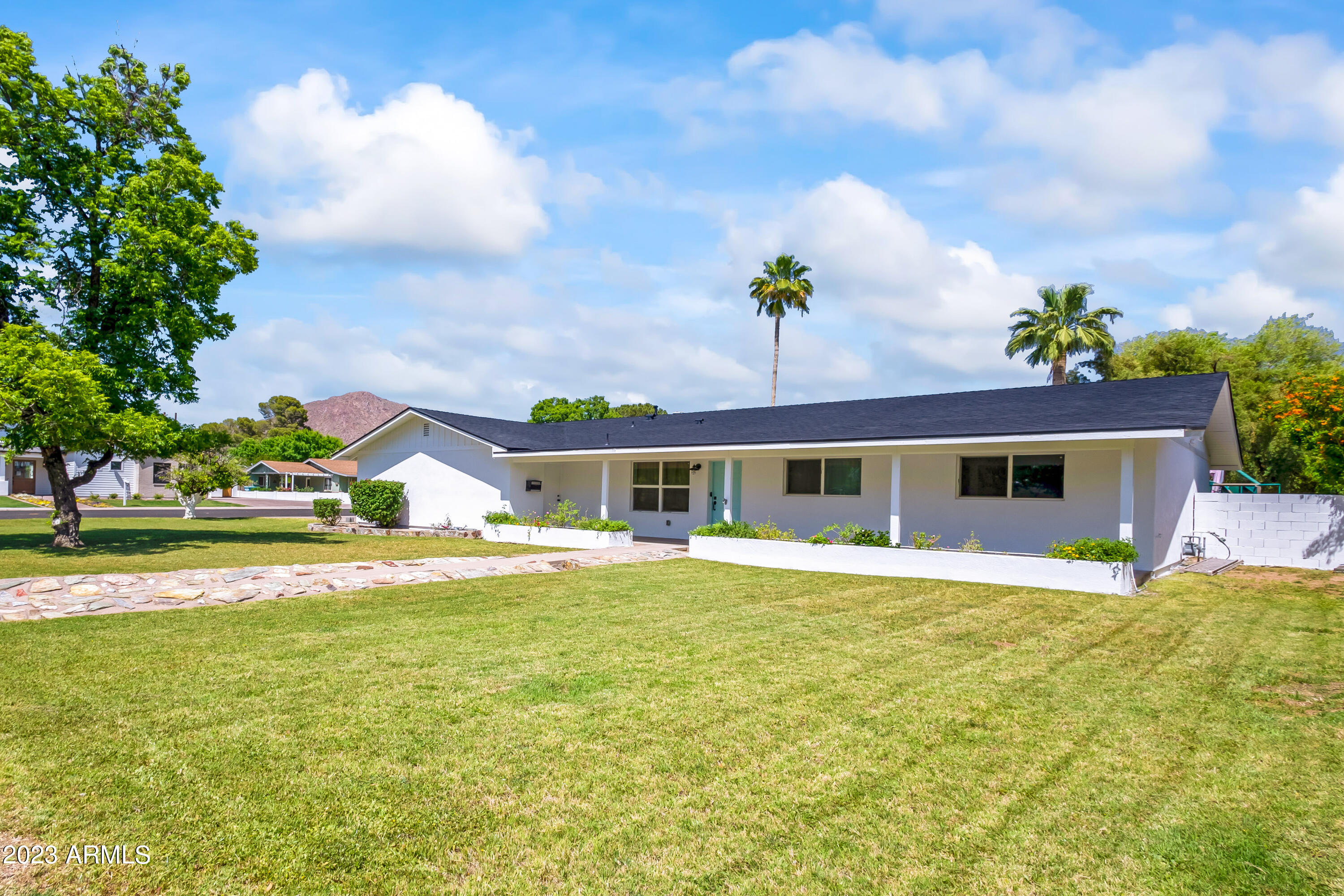 3625 North 47th Place Phoenix, AZ 85018 - Photo 5 of 5 untitled (5 of 7)