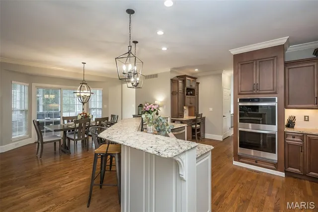 $917,000 | 16766 Benton Taylor Drive, Chesterfield, MO 63005