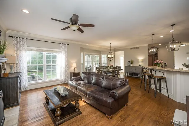 $917,000 | 16766 Benton Taylor Drive, Chesterfield, MO 63005