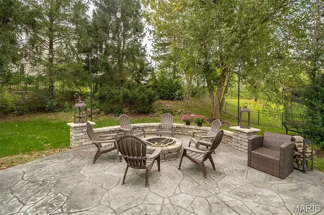 $917,000 | 16766 Benton Taylor Drive, Chesterfield, MO 63005