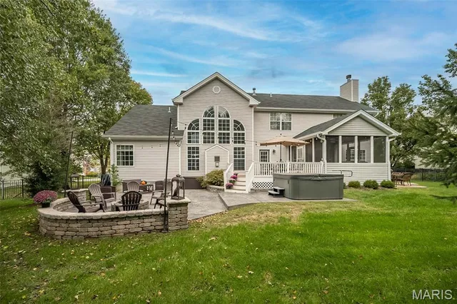 $917,000 | 16766 Benton Taylor Drive, Chesterfield, MO 63005