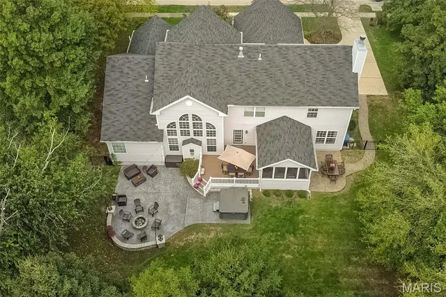 $917,000 | 16766 Benton Taylor Drive, Chesterfield, MO 63005