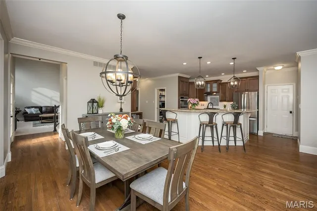 $917,000 | 16766 Benton Taylor Drive, Chesterfield, MO 63005