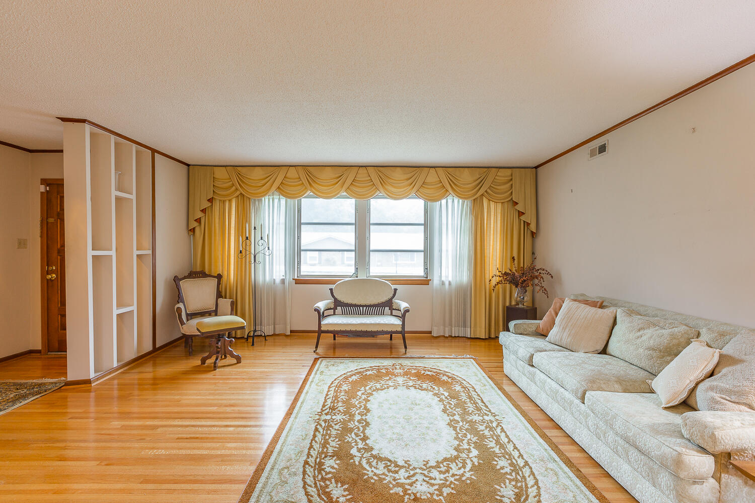 1114 Panorama Drive Chattanooga, TN 37421 - Photo 4 of 25 114 Panorama Drive Interiors HD -34