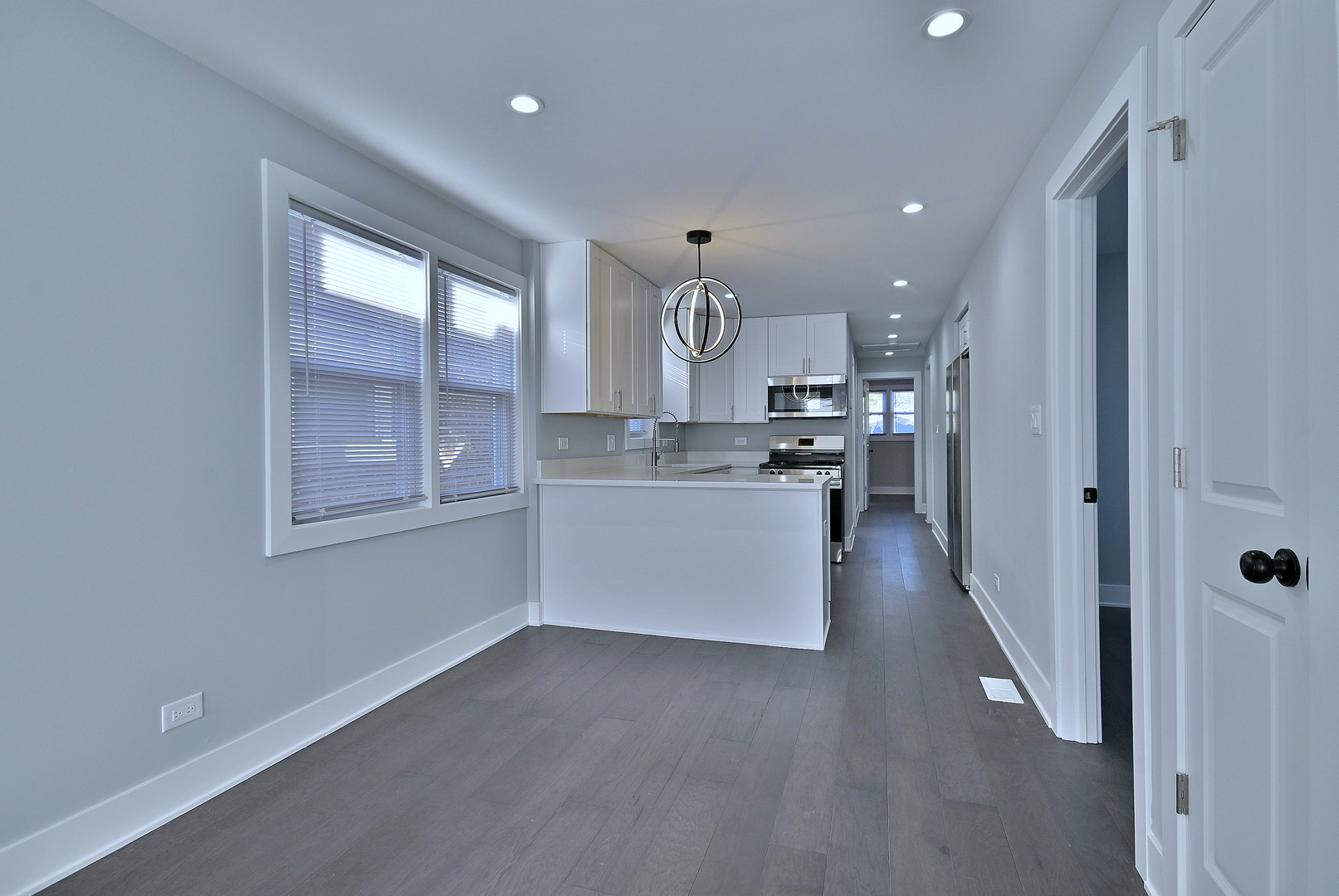 9322 South Euclid Avenue Chicago, IL 60617 - Photo 12 of 42