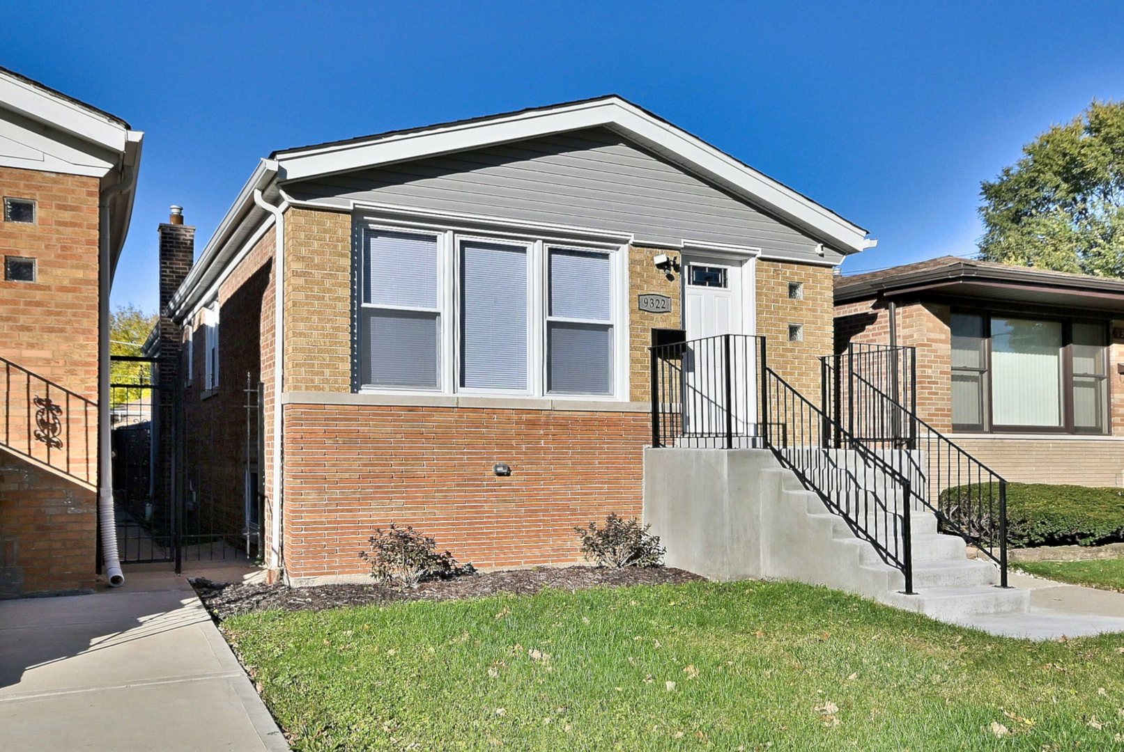 9322 South Euclid Avenue Chicago, IL 60617 - Photo 2 of 42