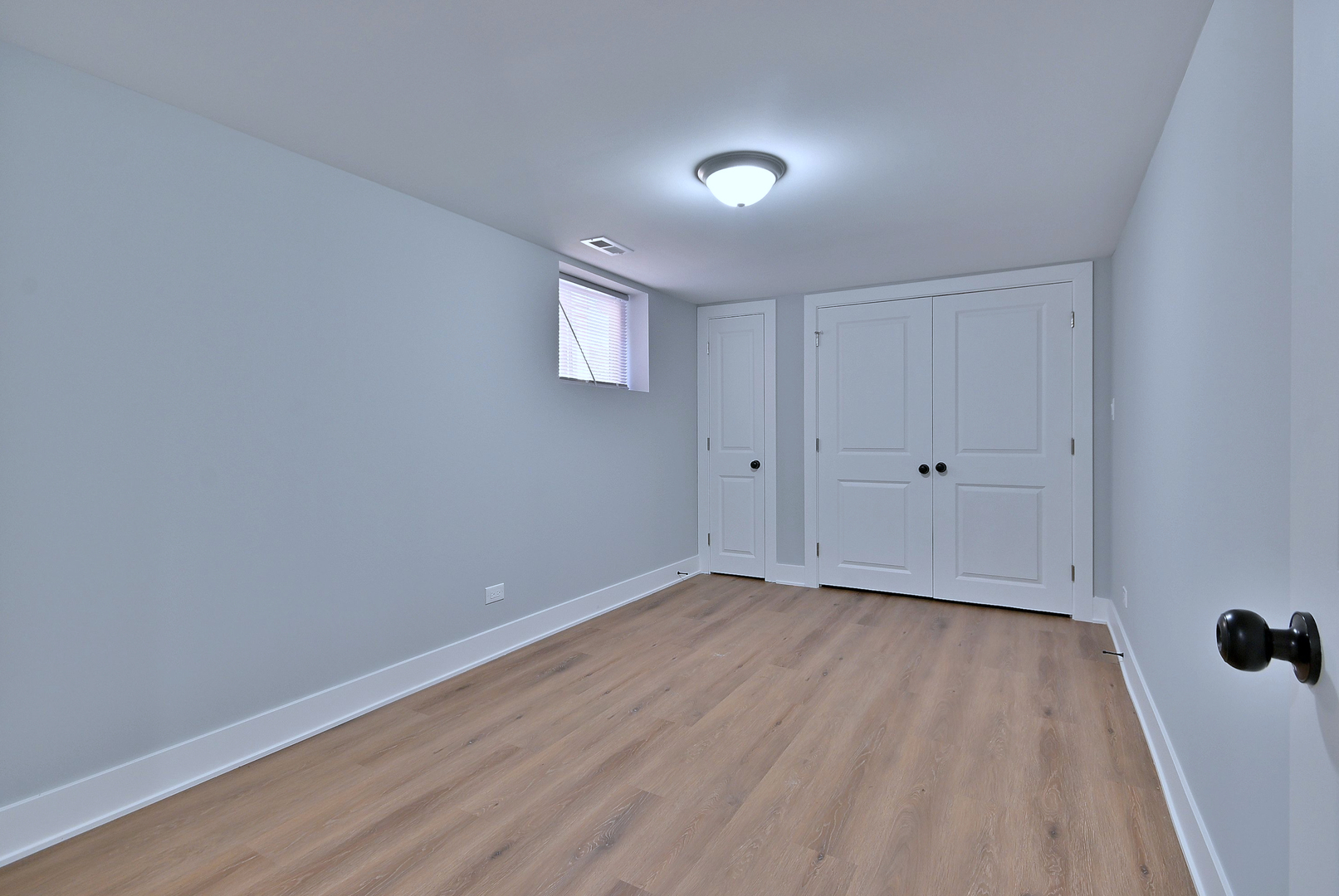 9322 South Euclid Avenue Chicago, IL 60617 - Photo 39 of 42