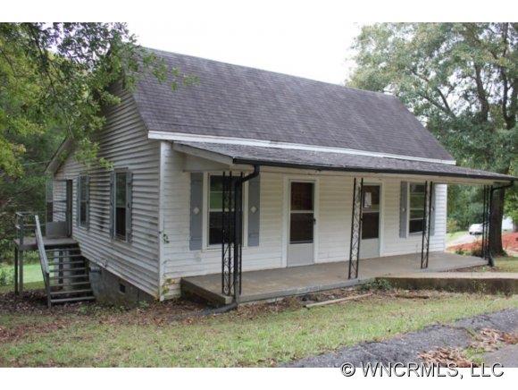 108 Branch Street Rutherfordton, NC 28139 - Photo 1 of 9 a view front of house with a yard