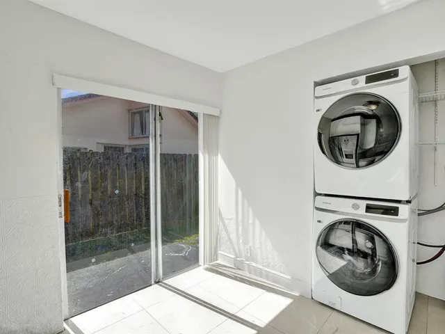 $3,200 | 1257 Northwest 91st Avenue, Coral Springs, FL 33071