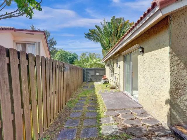 $3,200 | 1257 Northwest 91st Avenue, Coral Springs, FL 33071