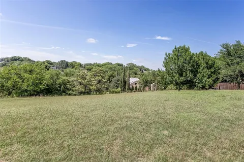 $575,000 | 1815 Westover Square, Fort Worth, TX 76107