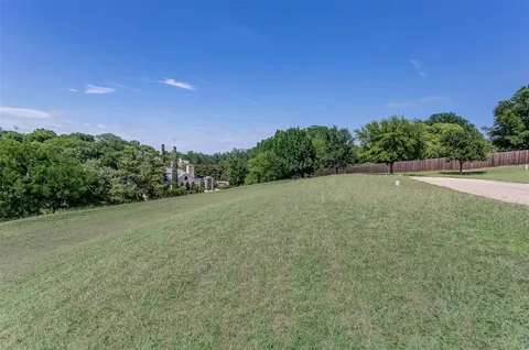 $575,000 | 1815 Westover Square, Fort Worth, TX 76107
