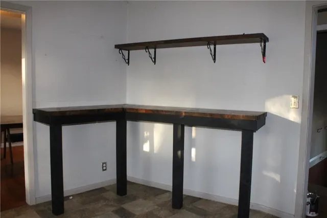 $299,000 | 3 Country Club Terrace, Lexington, MO 64067