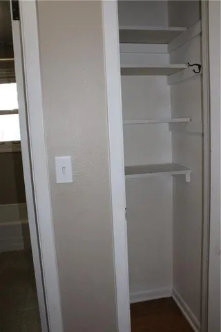 $299,000 | 3 Country Club Terrace, Lexington, MO 64067