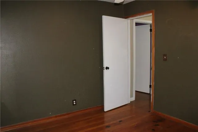 $299,000 | 3 Country Club Terrace, Lexington, MO 64067