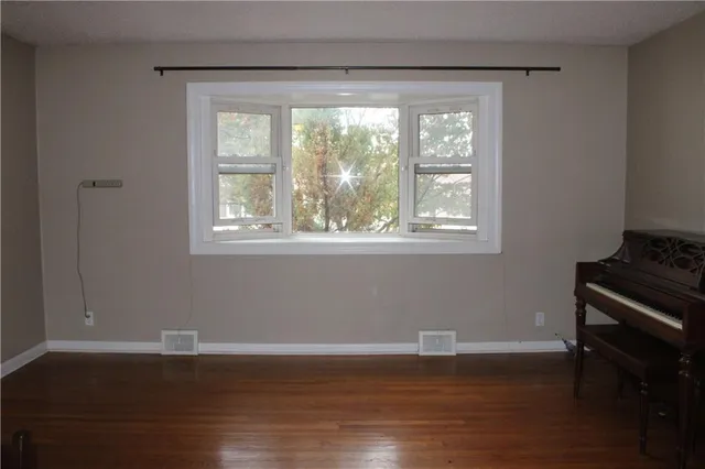 $299,000 | 3 Country Club Terrace, Lexington, MO 64067