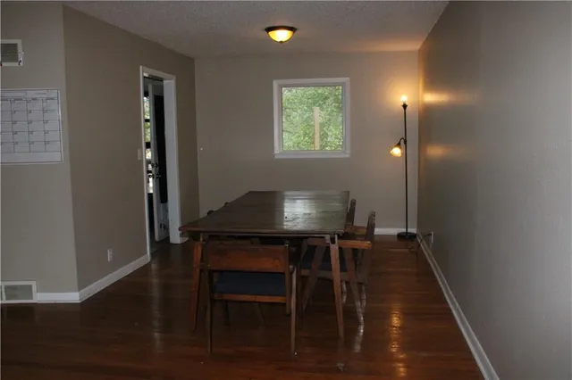 $299,000 | 3 Country Club Terrace, Lexington, MO 64067