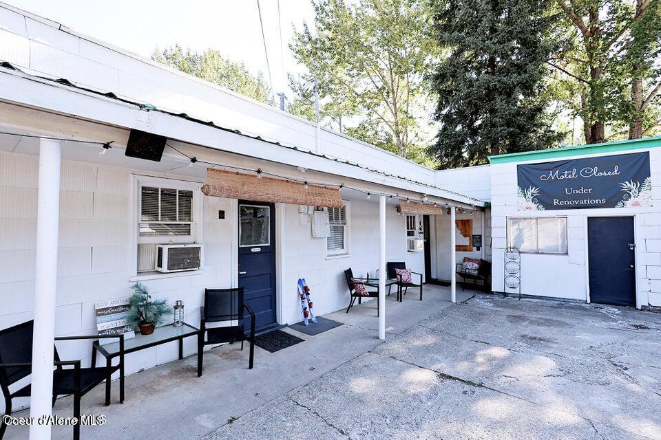 201 River Street Mullan, ID 83846 - Photo 9 of 46 Covered Front Porch