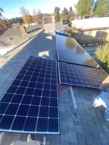 $3,795 | 23236 Vanowen Street, West Hills, CA 91307