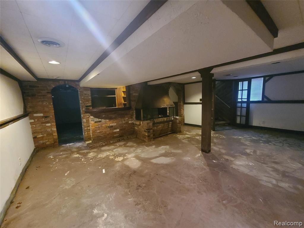 17523 Inkster Road Romulus, MI 48174 - Photo 24 of 45