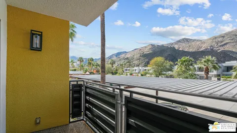 $549,900 | 588 East San Lorenzo Road, Unit 202, Palm Springs, CA 92264