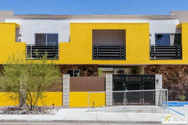 $549,900 | 588 East San Lorenzo Road, Unit 202, Palm Springs, CA 92264