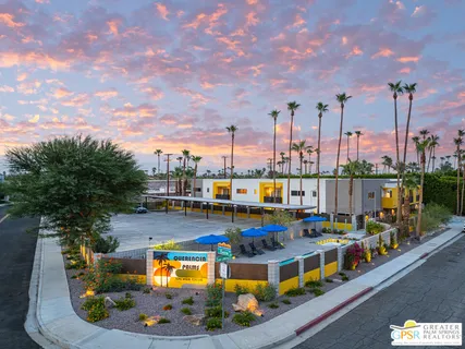 $549,900 | 588 East San Lorenzo Road, Unit 202, Palm Springs, CA 92264