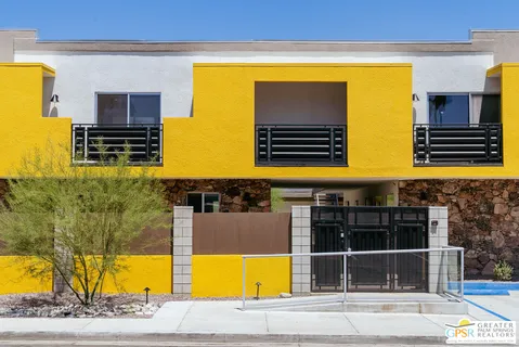 $549,900 | 588 East San Lorenzo Road, Unit 202, Palm Springs, CA 92264