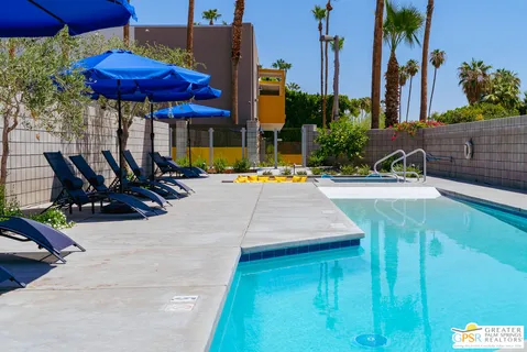 $549,900 | 588 East San Lorenzo Road, Unit 202, Palm Springs, CA 92264